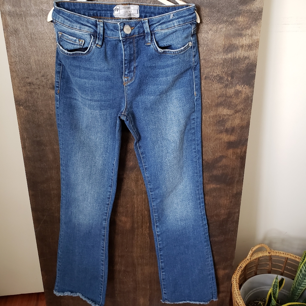 FP Free People 26 raw hem jeans
